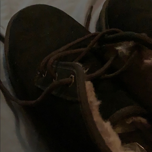 Black uggs - Picture 4 of 4